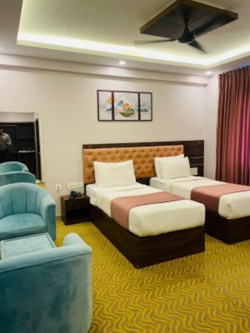 Vovo Hotels Yelahanka Eksteriør billede