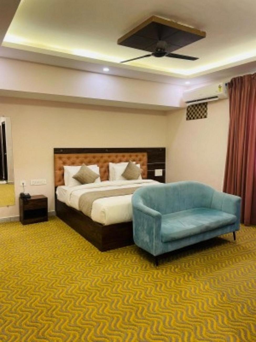 Vovo Hotels Yelahanka Eksteriør billede
