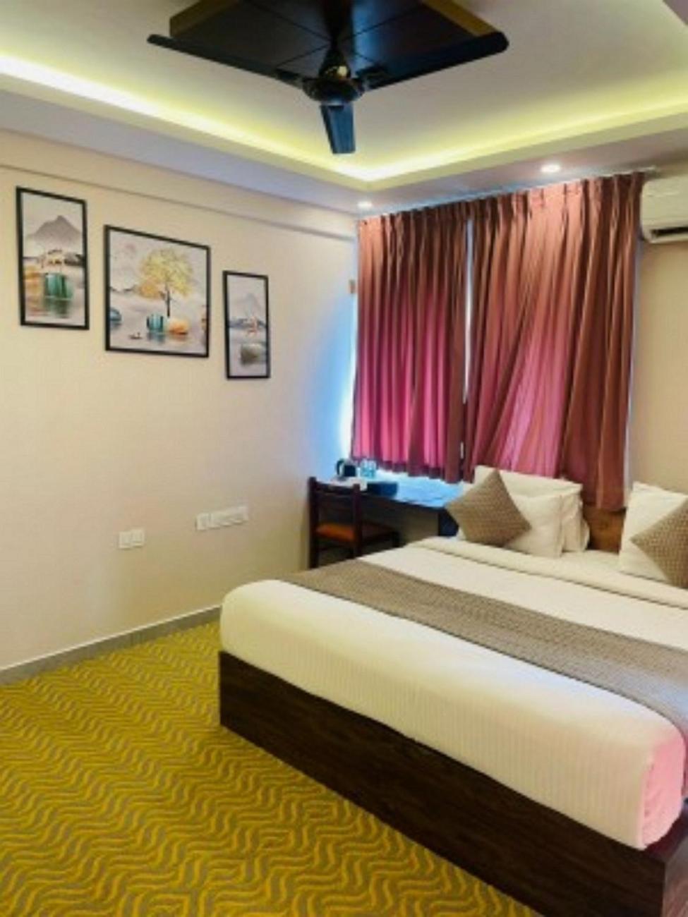 Vovo Hotels Yelahanka Eksteriør billede