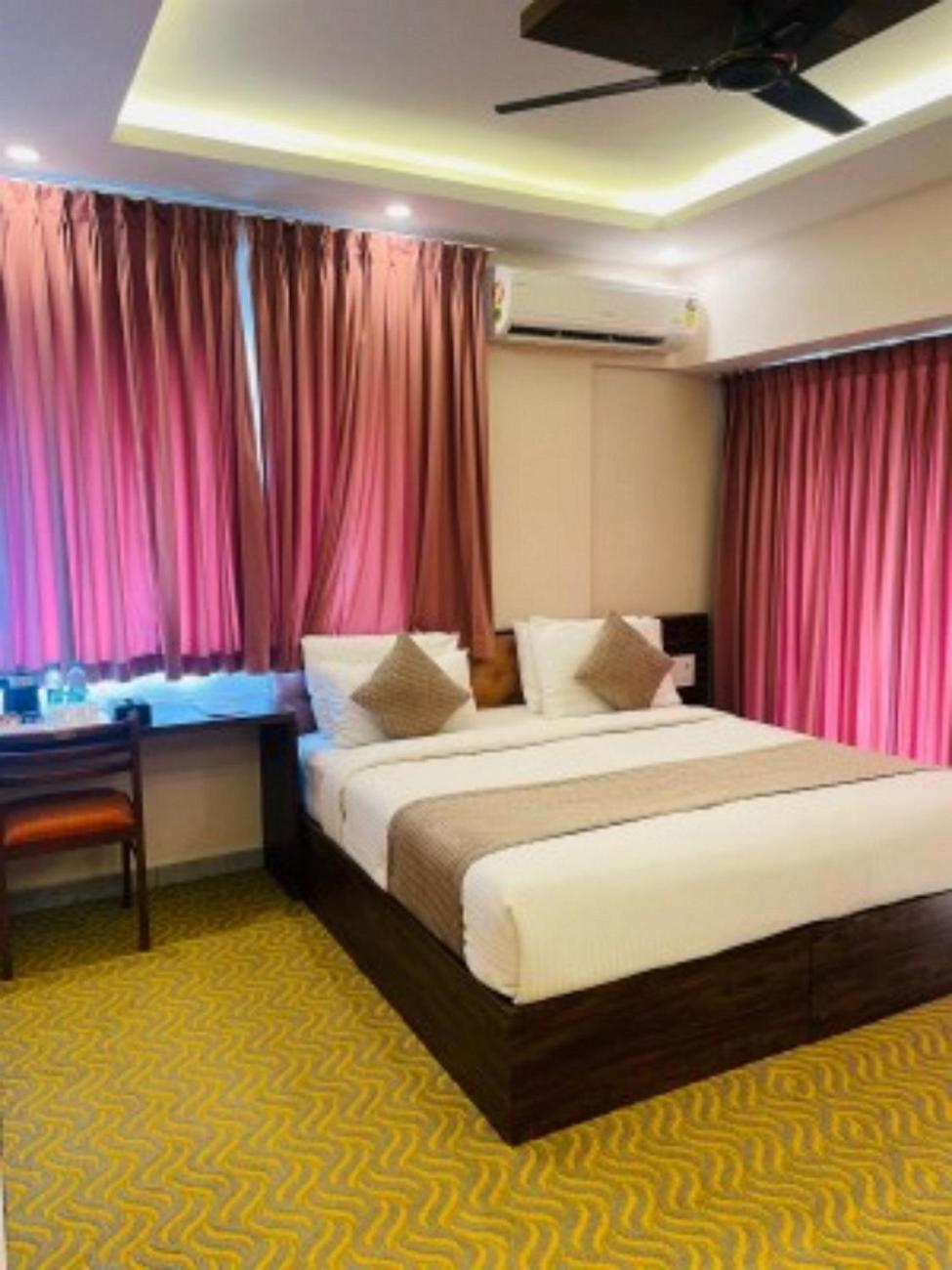Vovo Hotels Yelahanka Eksteriør billede